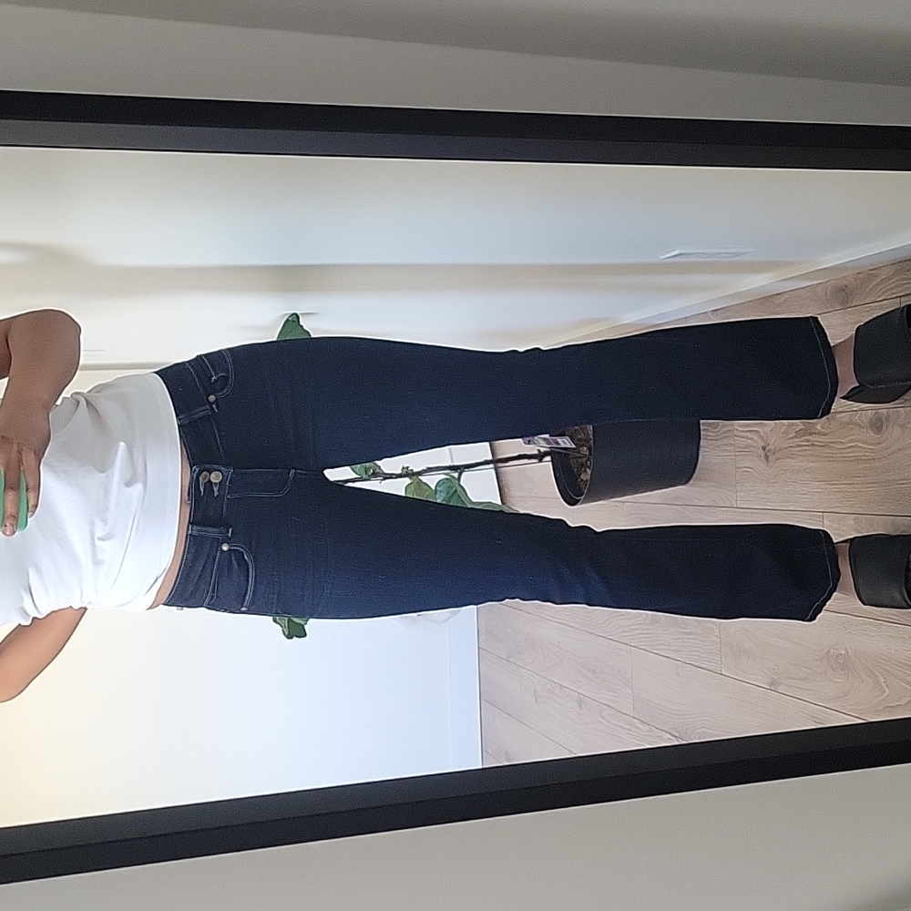 PAIGE Hidden Hills Jeans size 26